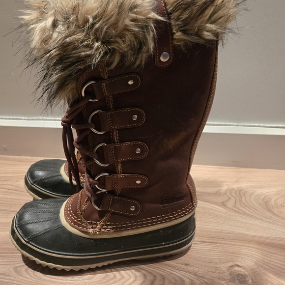 Sorel Shoes - Sorel Joan of Arctic Winter Boots – Brown/Black – Size 7